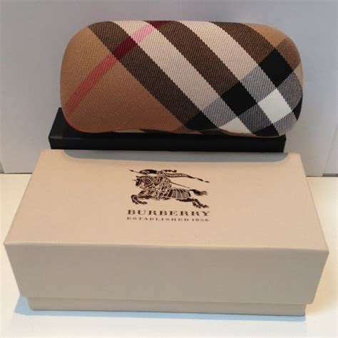 burberry sunglass case canada|burberry sunglasses case women.